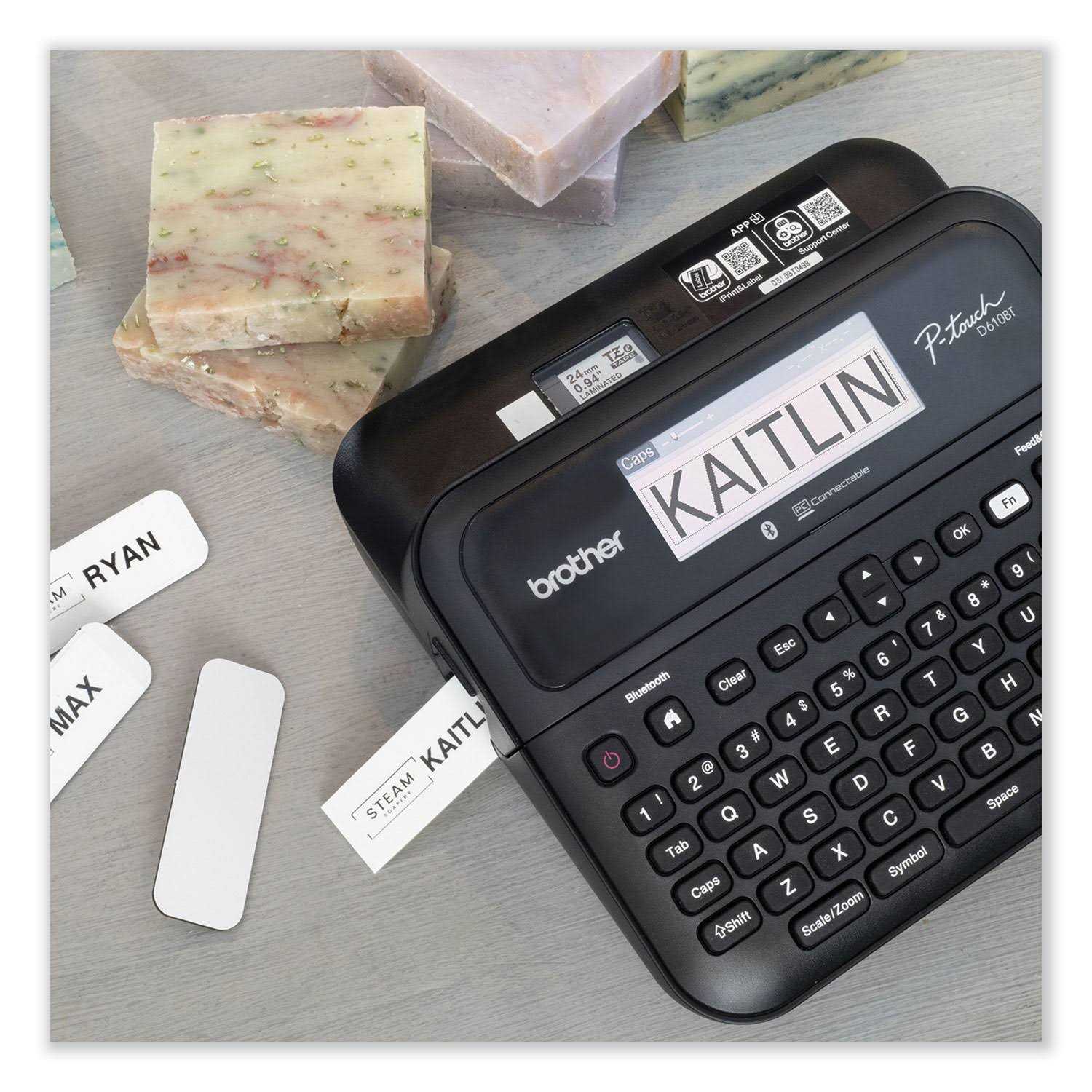 Brother P-touch Business Professional Connected Label Maker with Case PTD610BTVP