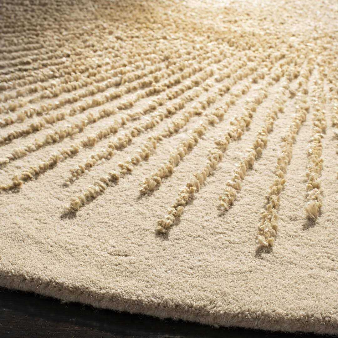 Amier Hand-Tufted Wool Beige/Beige Area Rug Wrought Studio Rug