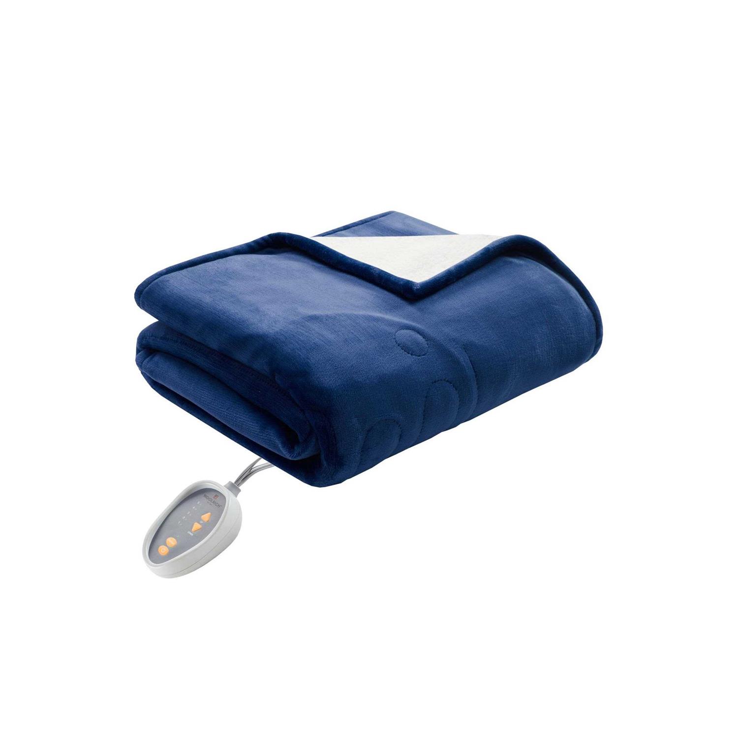 Woolrich Heated Plush to Berber Blanket