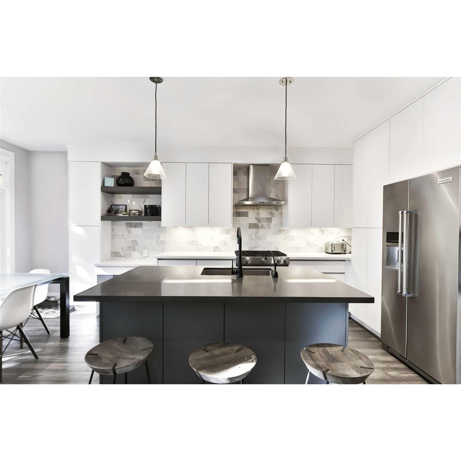 Utilitech 24-in Hardwired LED Under Cabinet Light Bar Light 38975