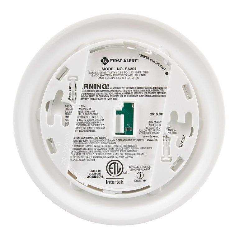 First Alert Ionization Smoke Alarm with Escape Light 1039800