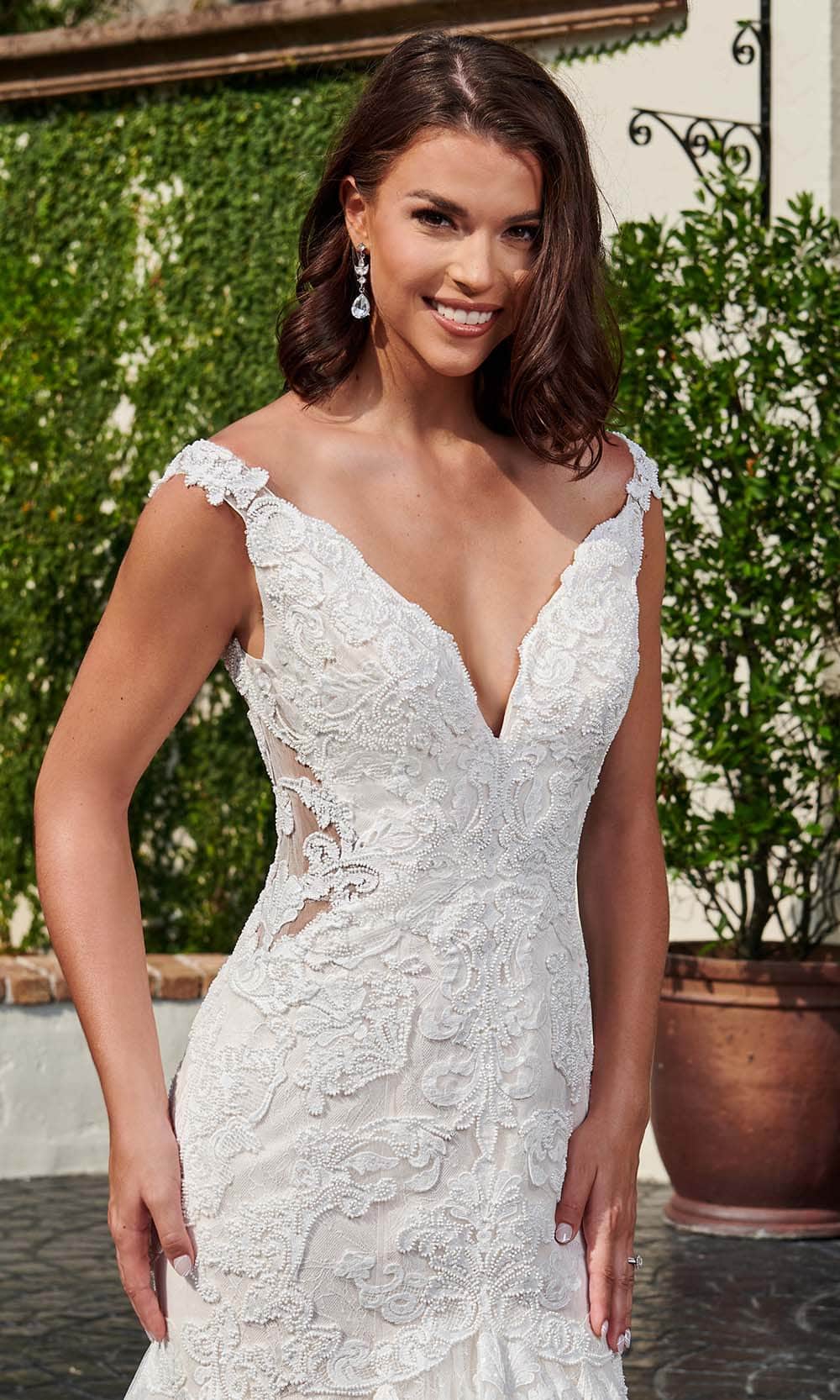 V-Neck Trumpet Bridal Gown