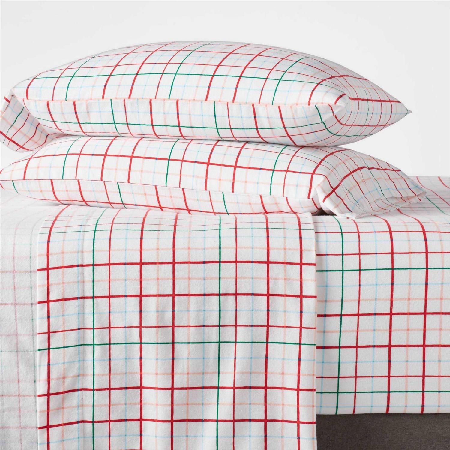 Wondershop Christmas Flannel Sheet Set