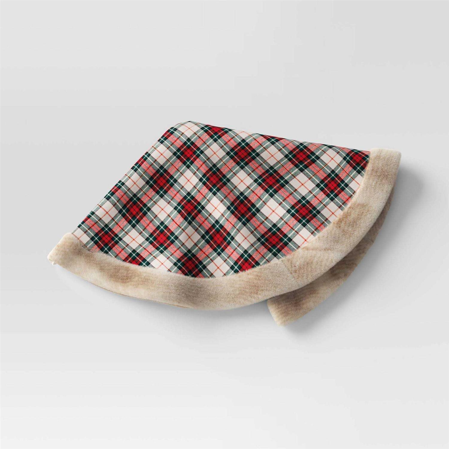 Wondershop 48 Plaid Christmas Tree Skirt Red