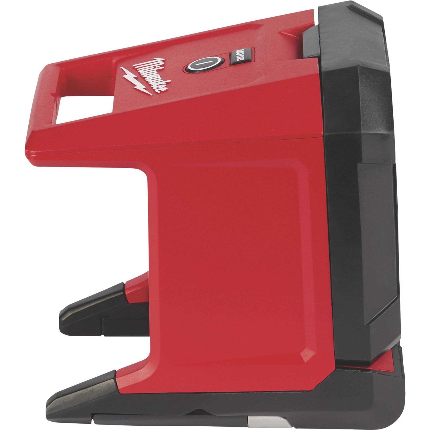 2365-20 Milwaukee M18 ROVER Mounting Flood Light