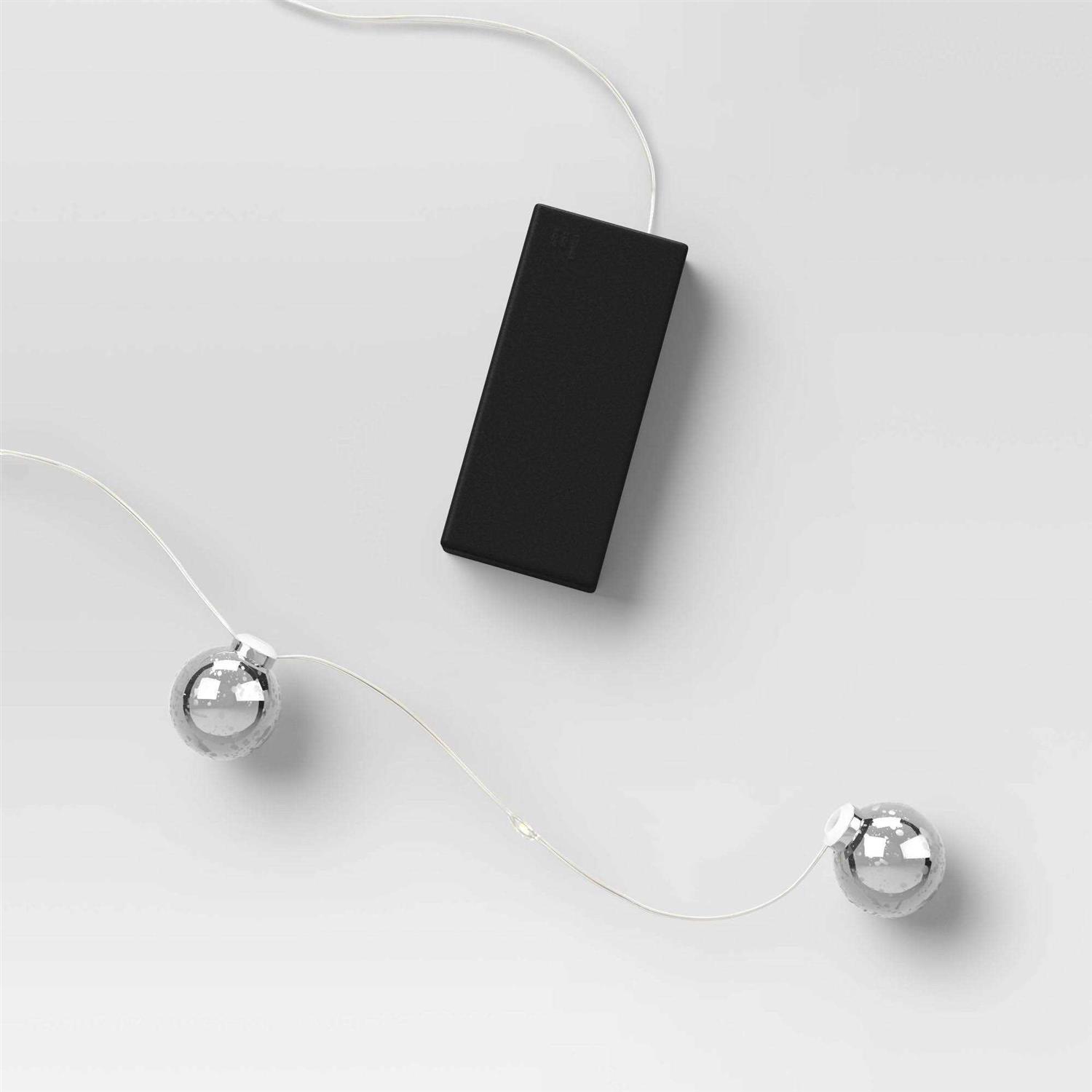 Wondershop 30ct Battery Operated LED Christmas Dewdrop String Lights White Wire