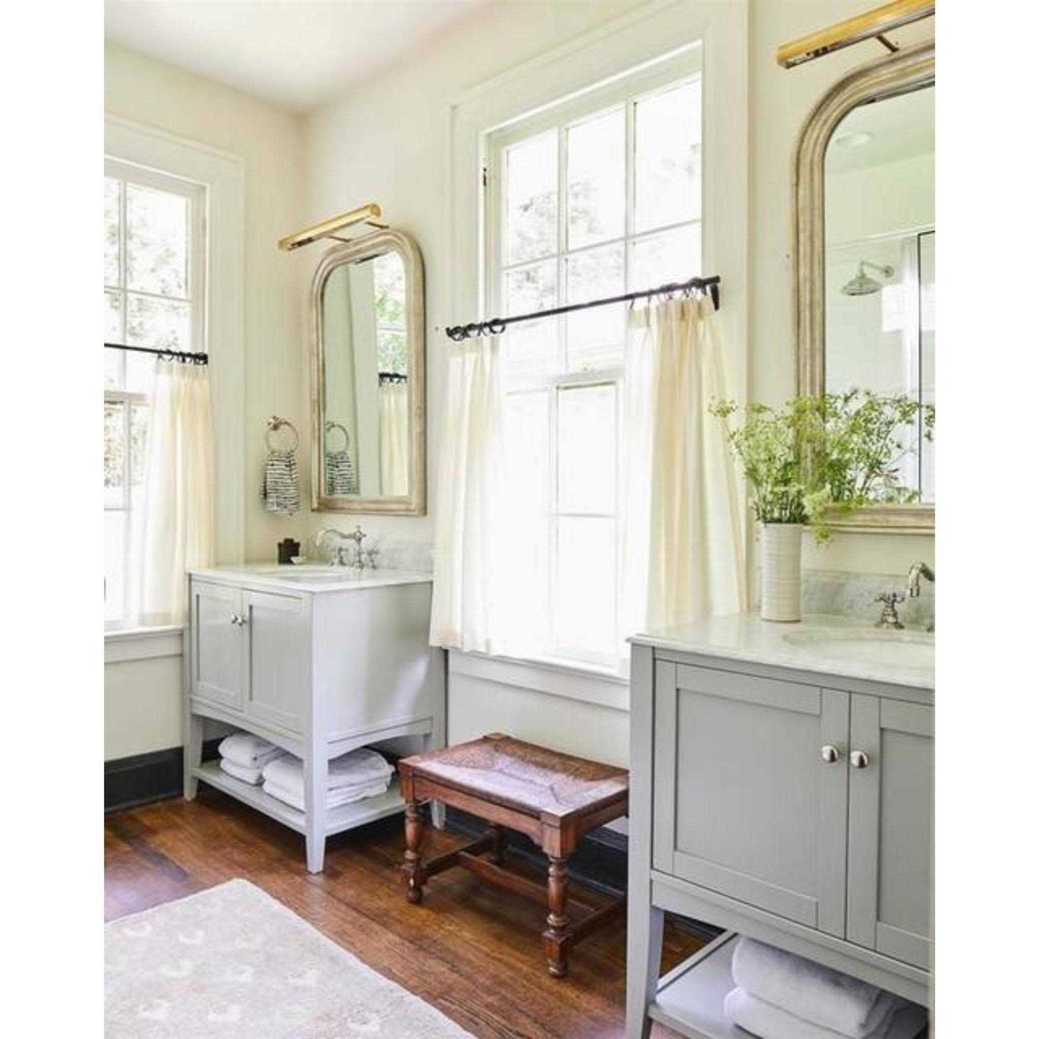 Visual Comfort Signature Frame Makers Picture Light