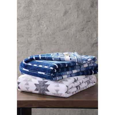 Wrangler Canyon Ikat Plush Fleece 50X60 Throw Blanket