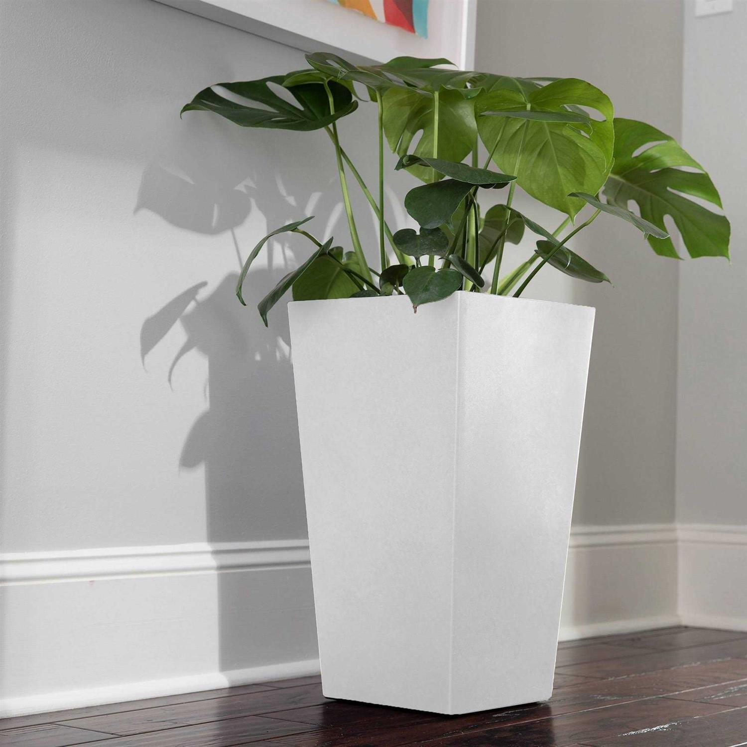 Bloem Finley Tall Square Planter
