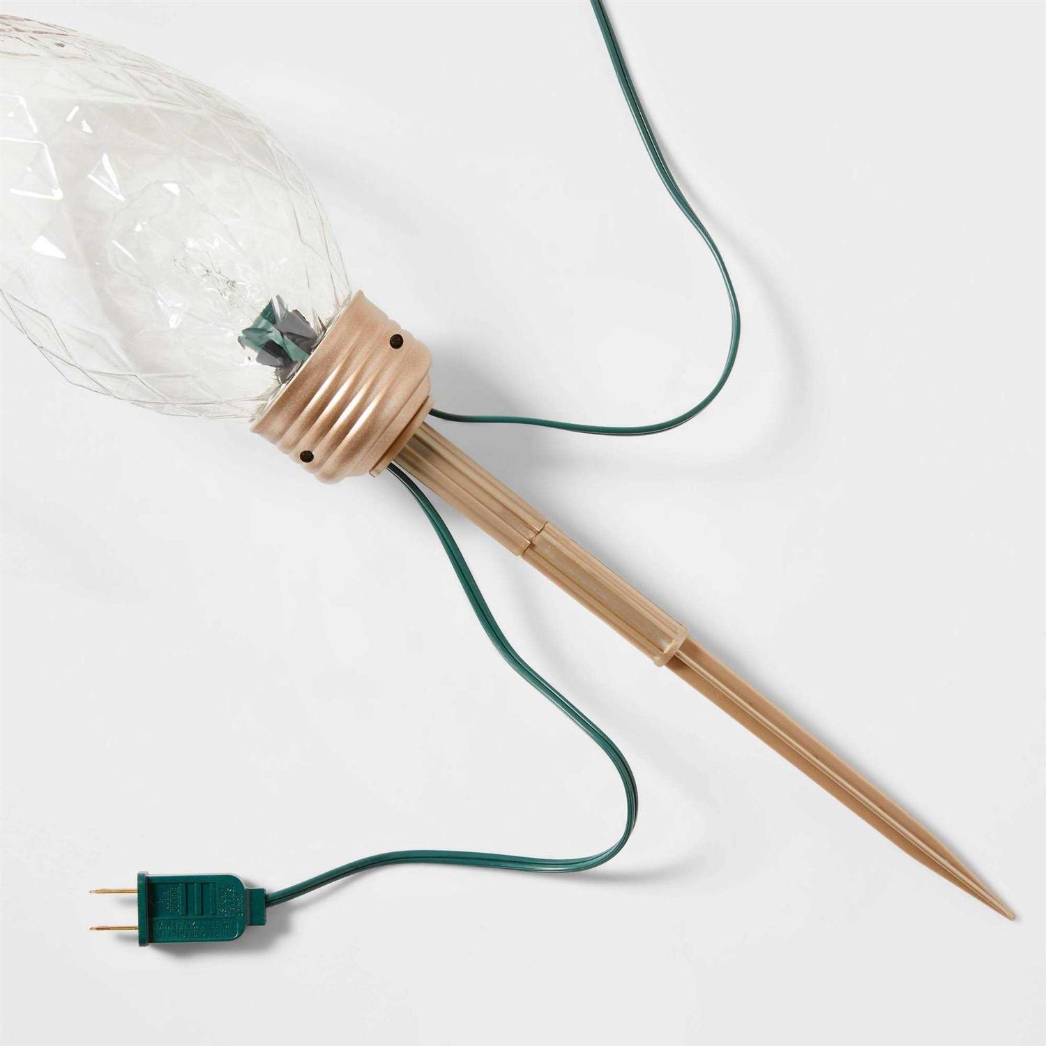 Wondershop 4pc Faceted C9 Big Bulb Christmas Pathway Light