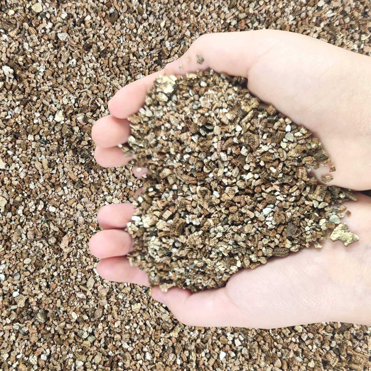 Voulosimi Organic Vermiculite granules for Plants and gardening