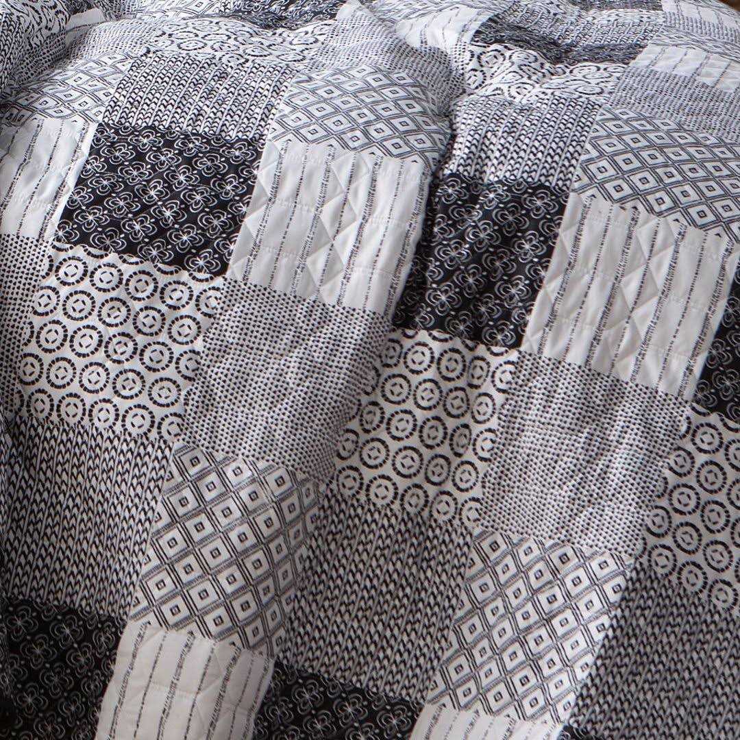 Avondale Manor Evangeline Quilt Set