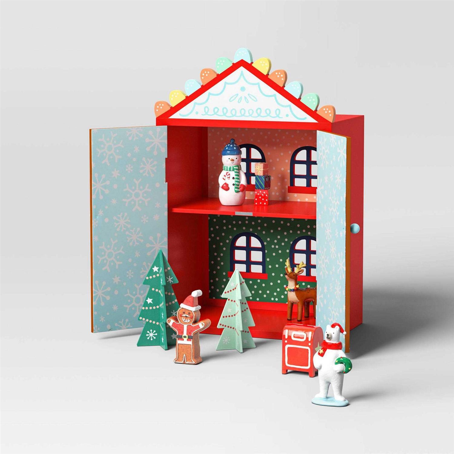 Wondershop 9pc Wood Gingerbread House Christmas Figurine Set