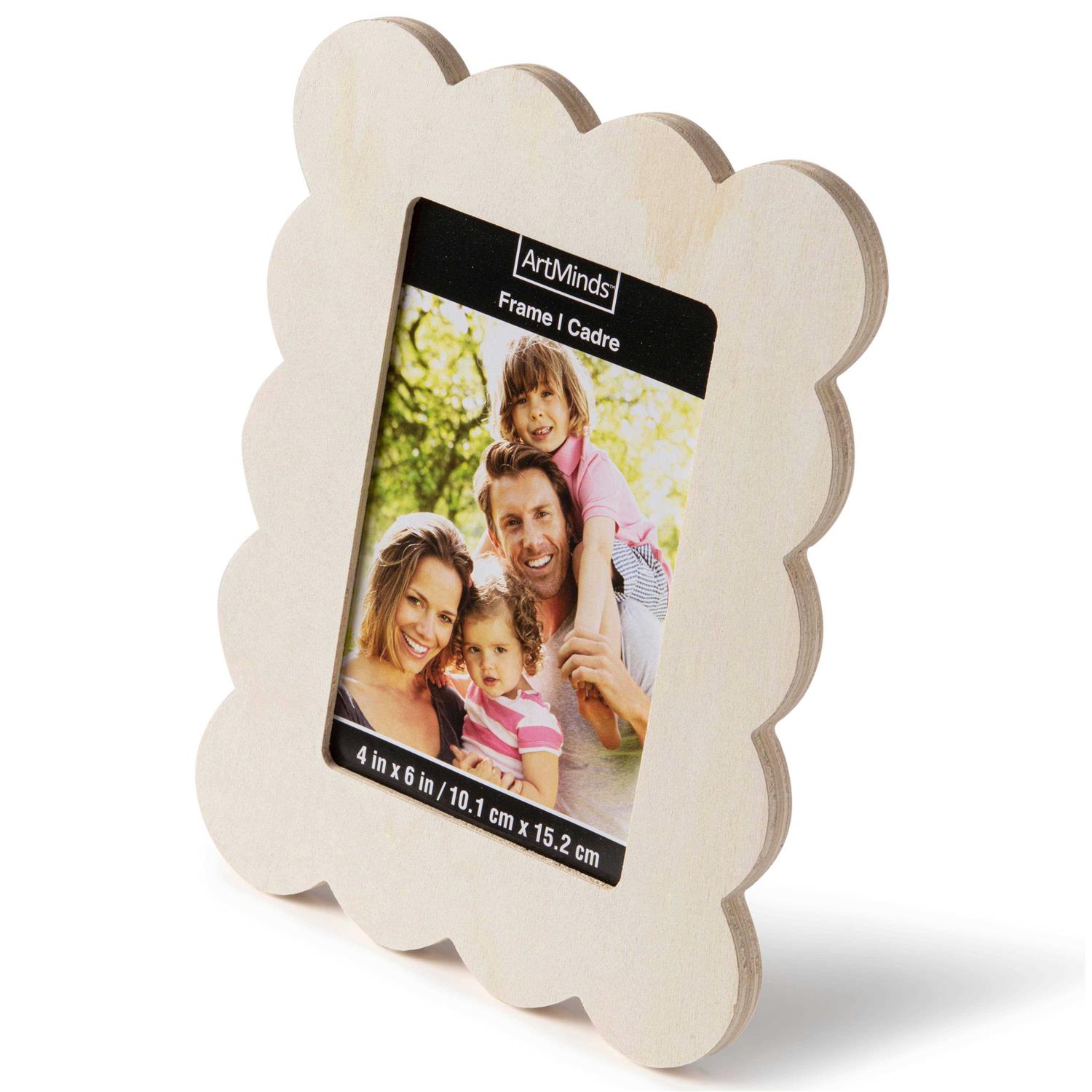 ArtMinds 4 x 6 Wooden Scalloped Frame