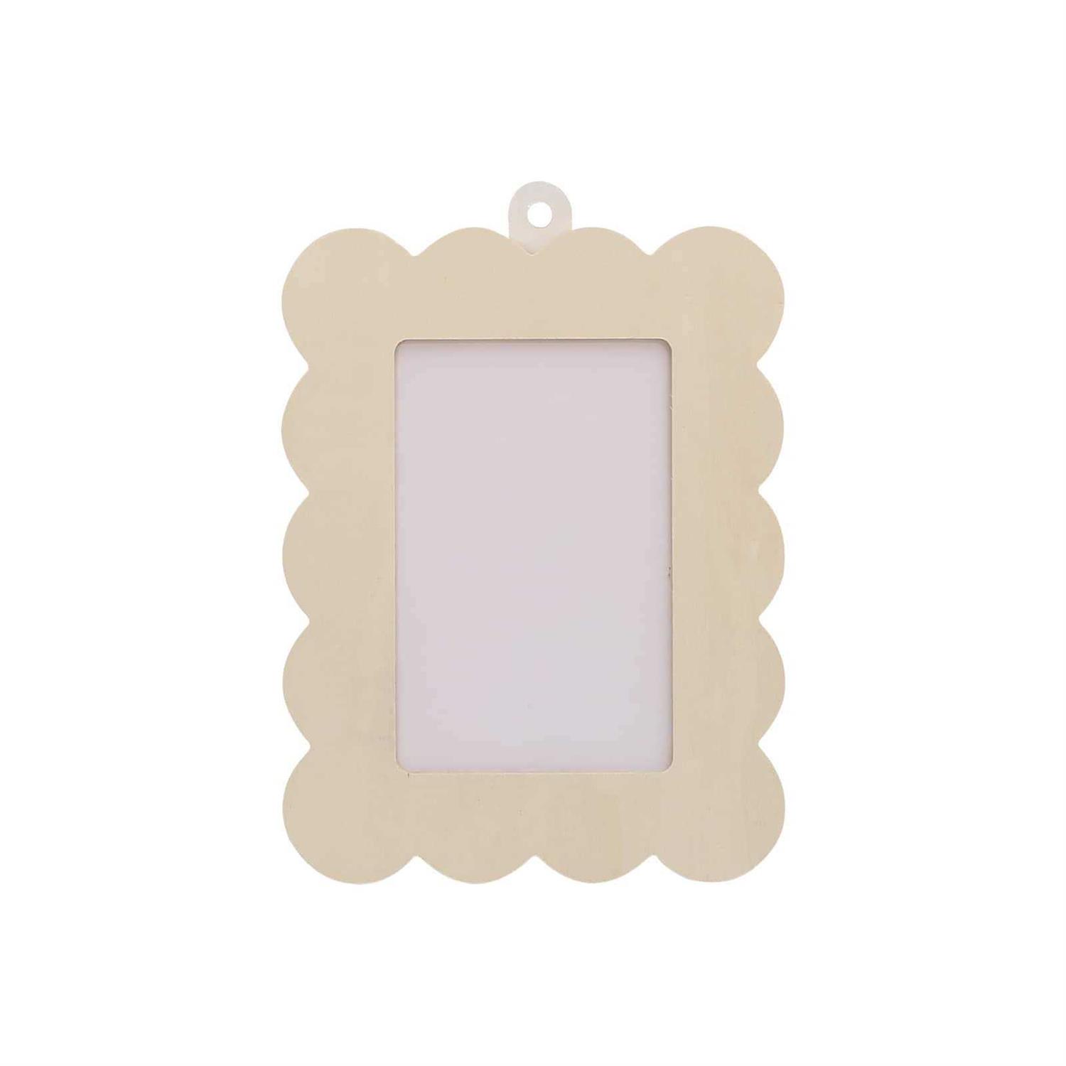 ArtMinds 4 x 6 Wooden Scalloped Frame