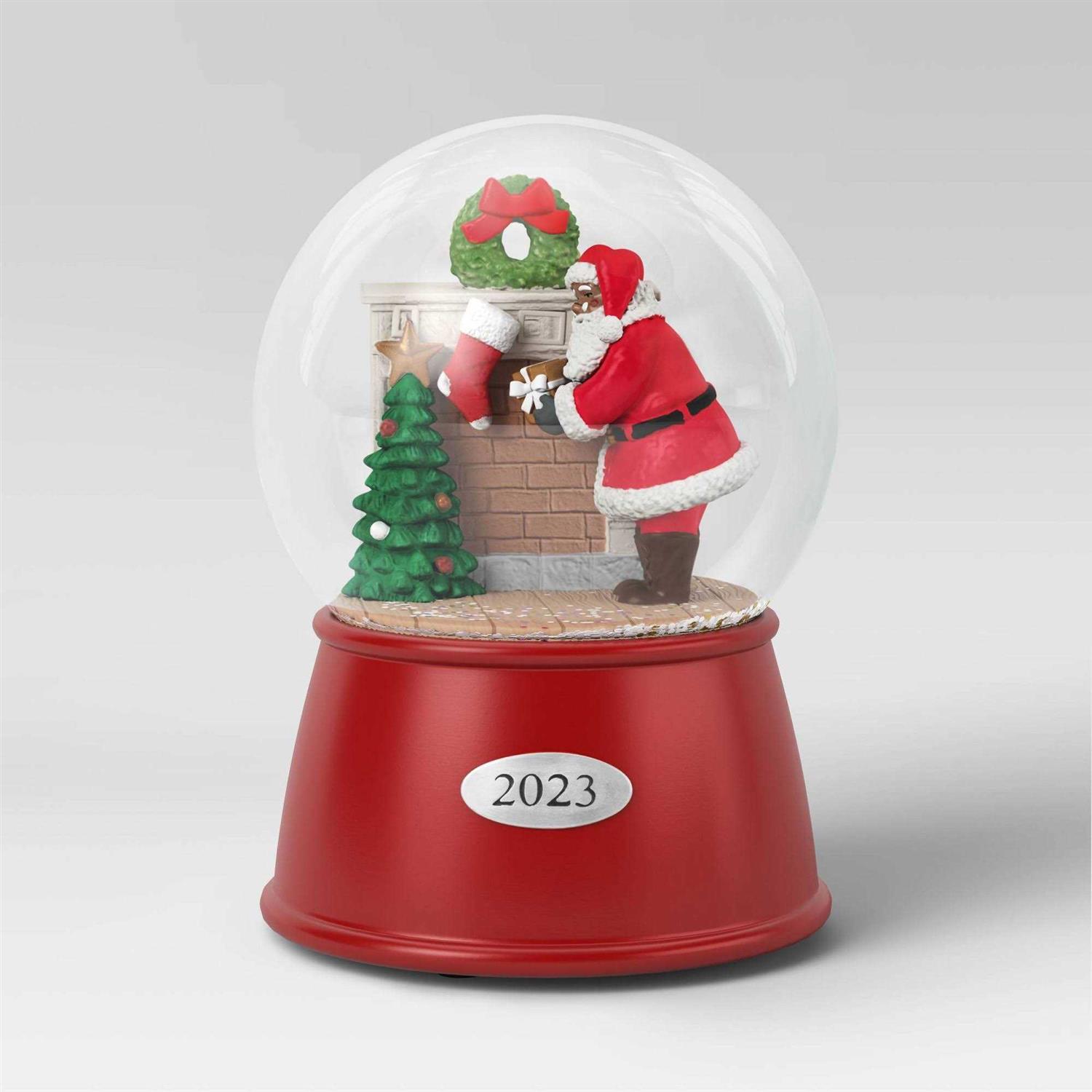 Wondershop Christmas Snow Globe