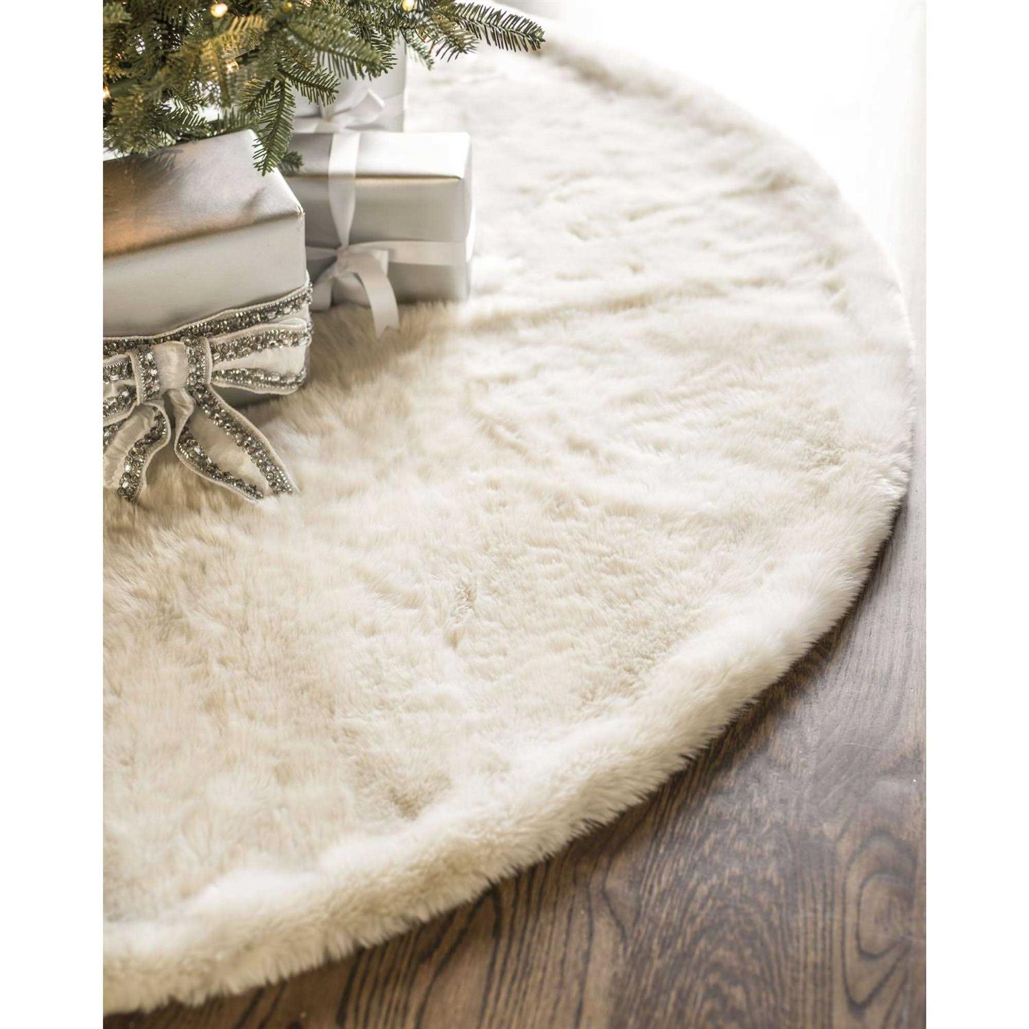 Balsam Hill Lodge Faux Fur Tree Skirt