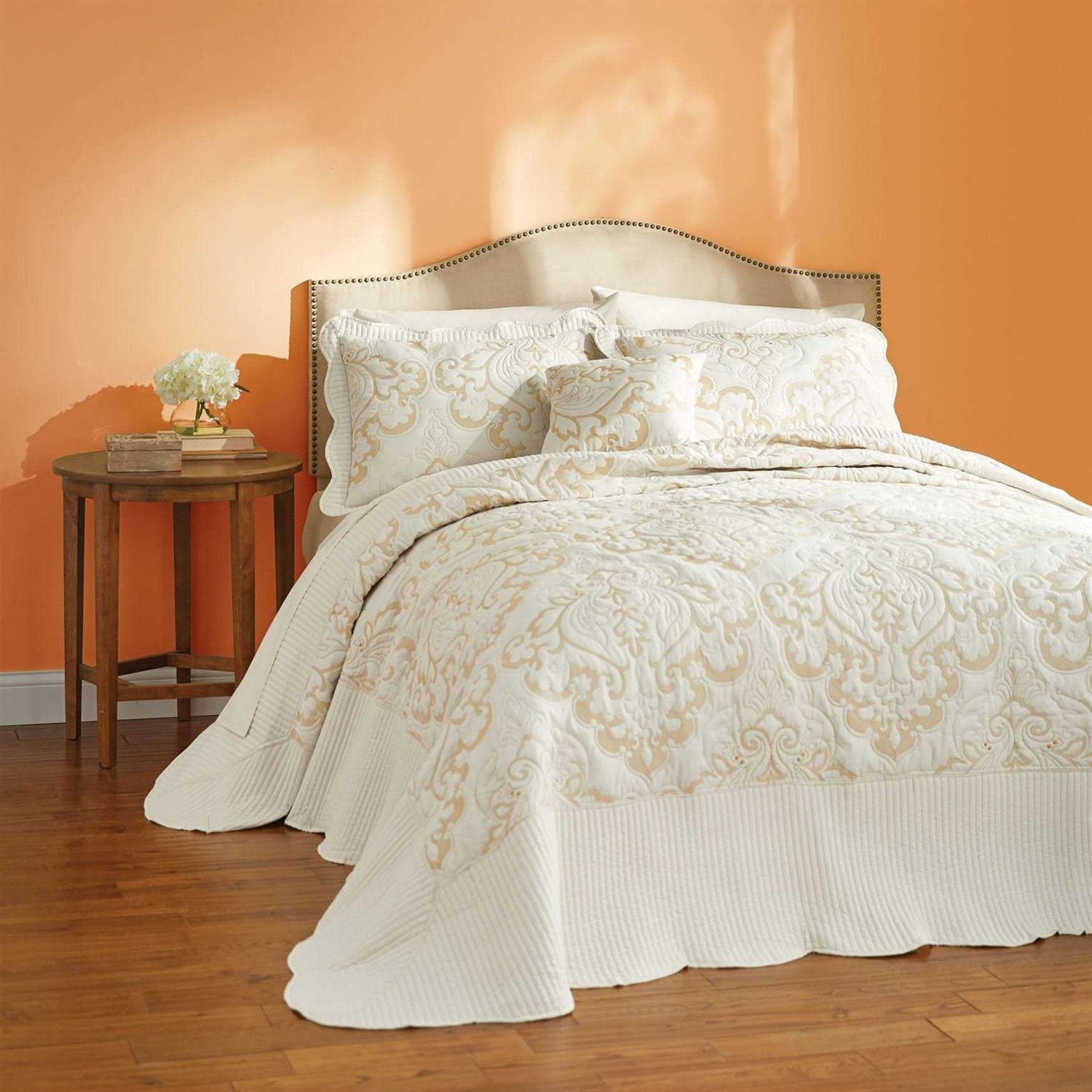 Amelia Bedspread by BrylaneHome