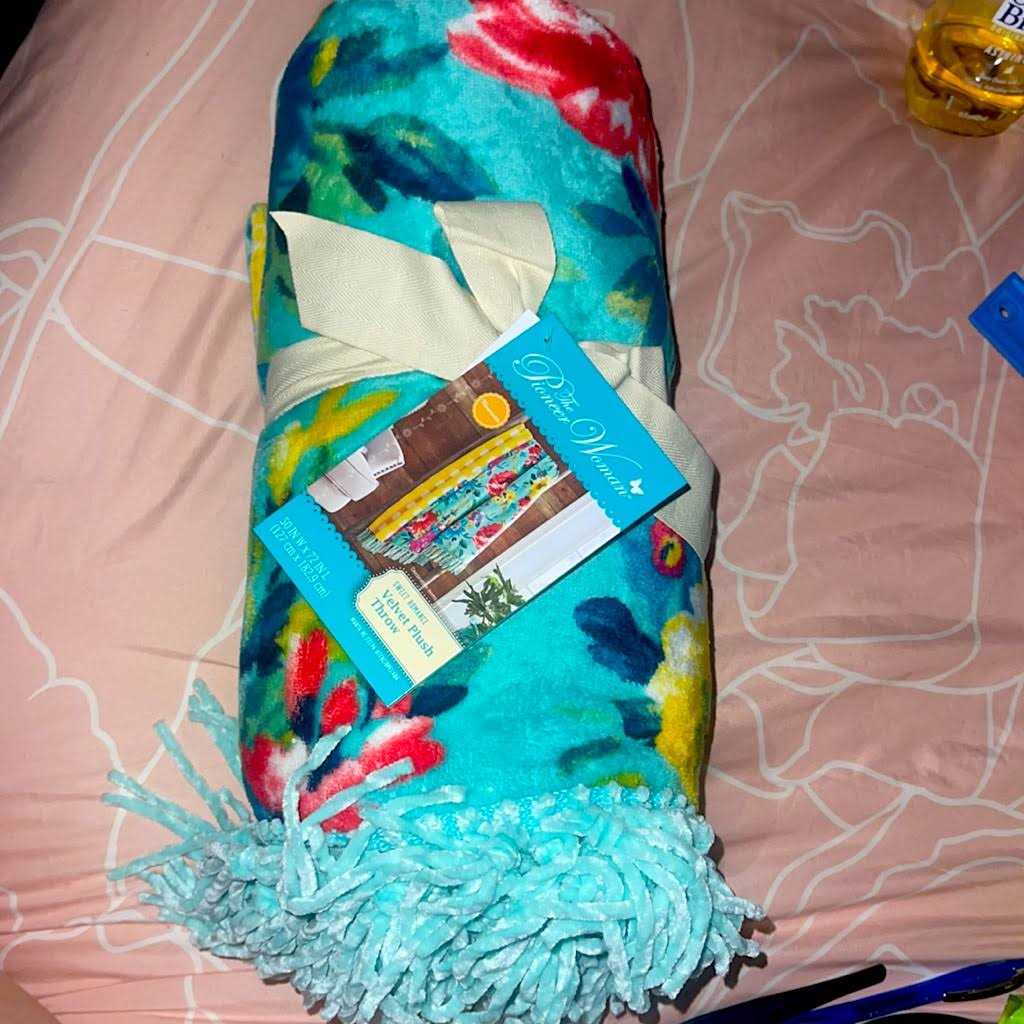 The Pioneer Woman Plush Reversible Throw