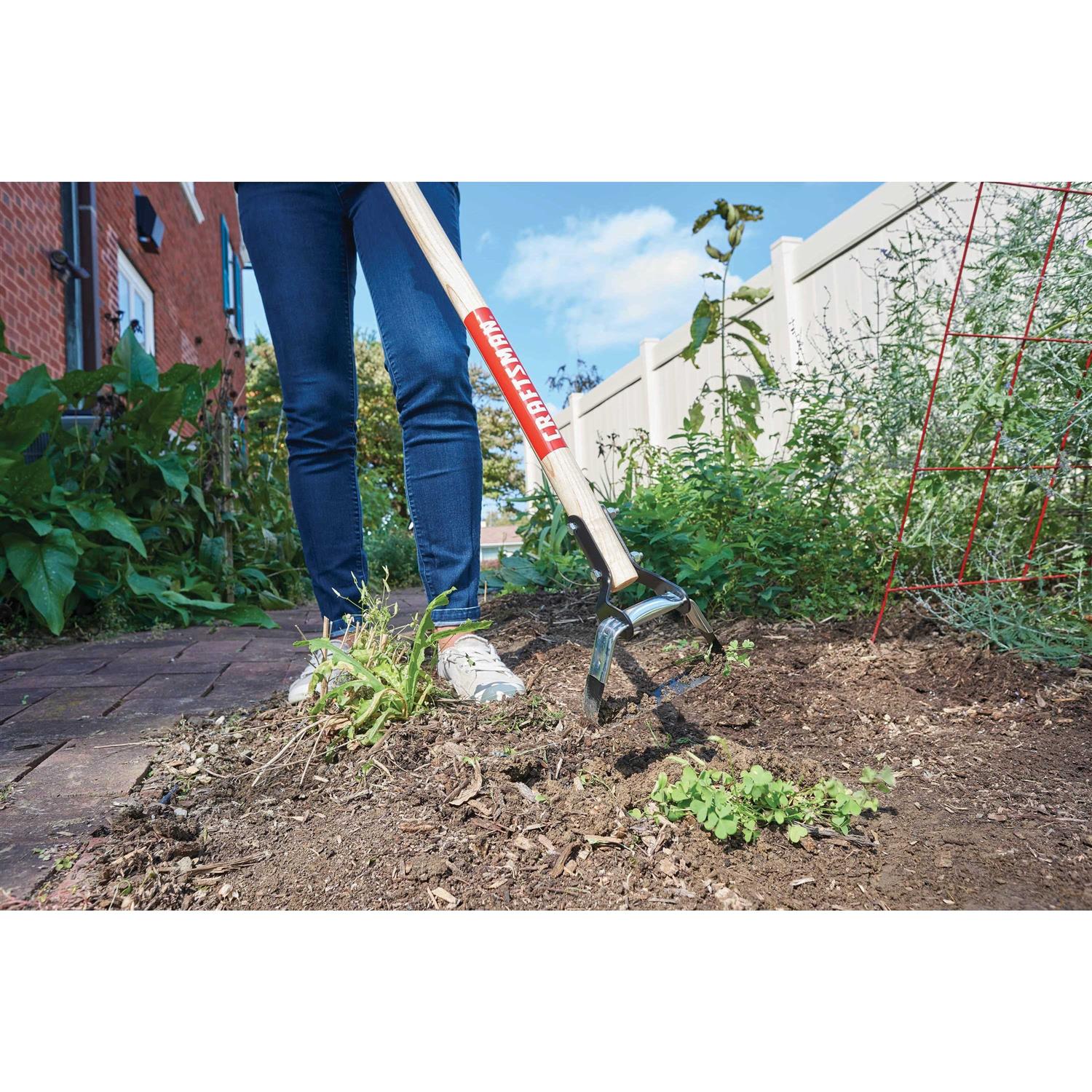 CRAFTSMAN 54-in Wood-Handle Action Hoe CMXMLBA2000