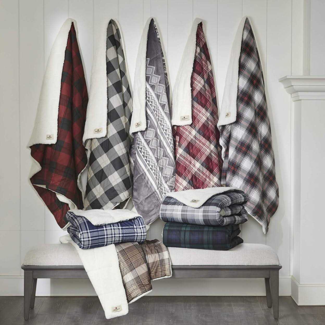 Woolrich Tasha Oversized Sofstpun Down Alternative Throw