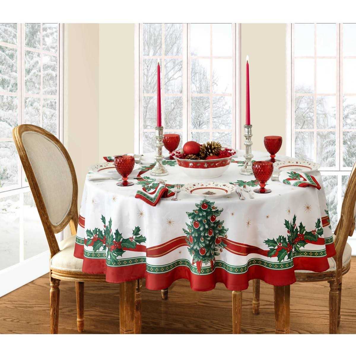 Villeroy & Boch Toy’s Delight Engineered Fabric Tablecloth