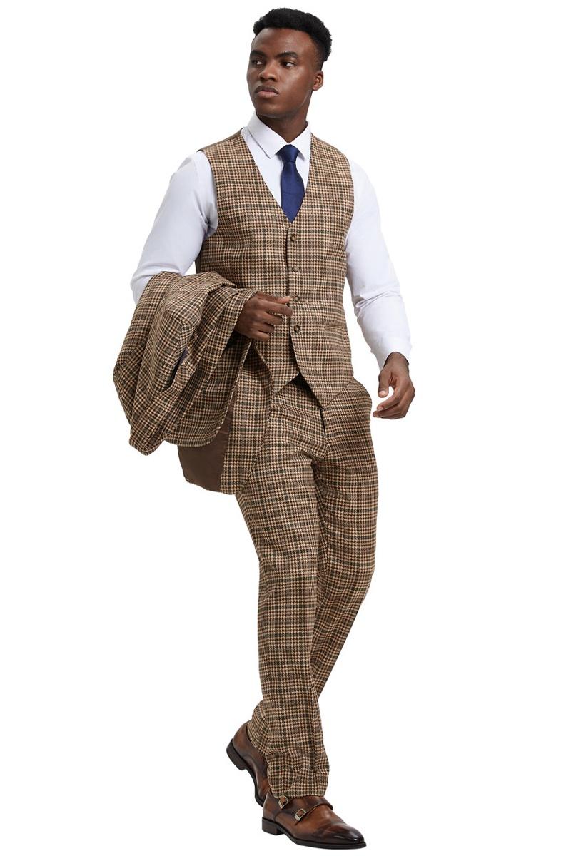 Men’s Stacy Adams Vested Modern Fit Houndstooth Glen Plaid Suit in Camel & Green