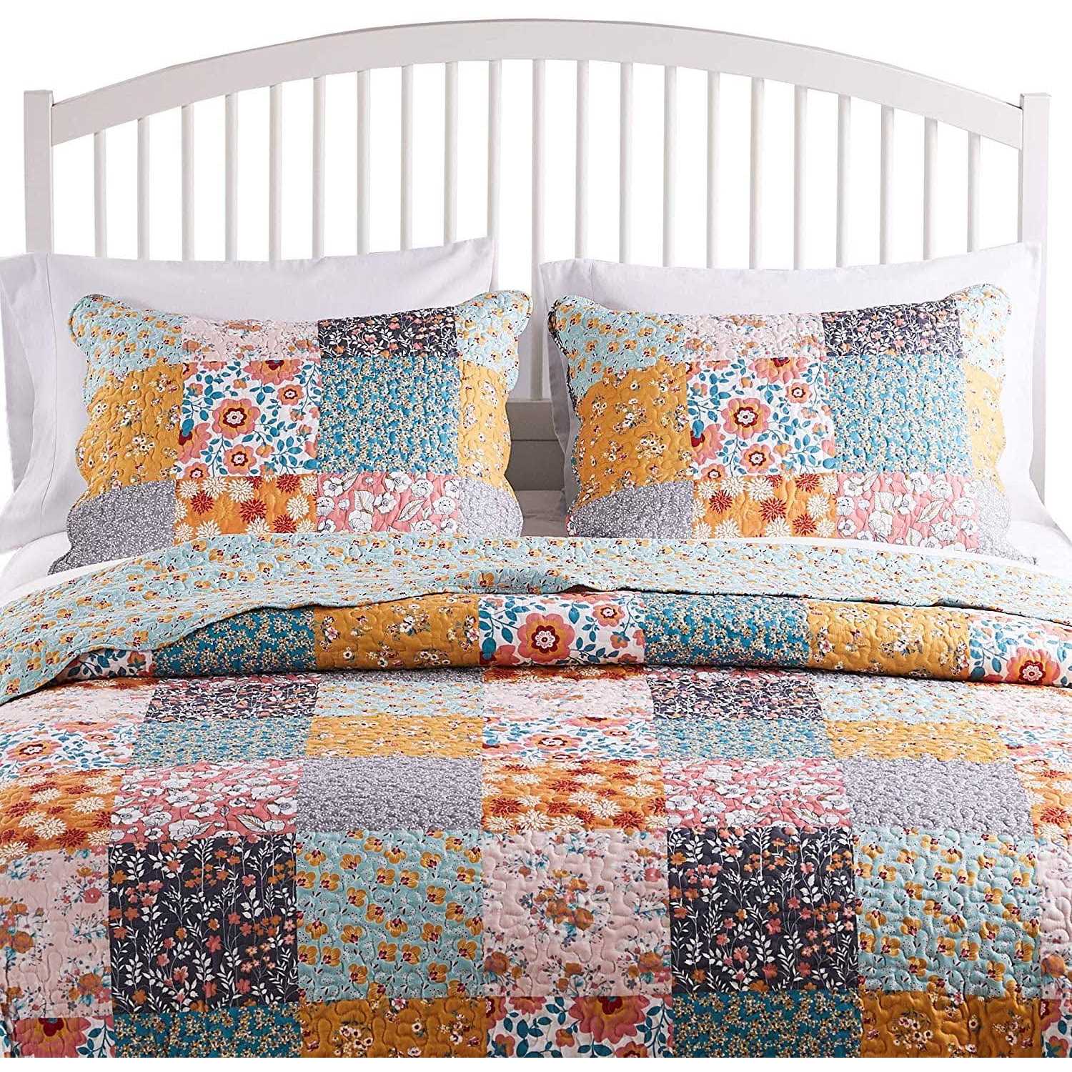 Barefoot Bungalow Carlie Quilt Set