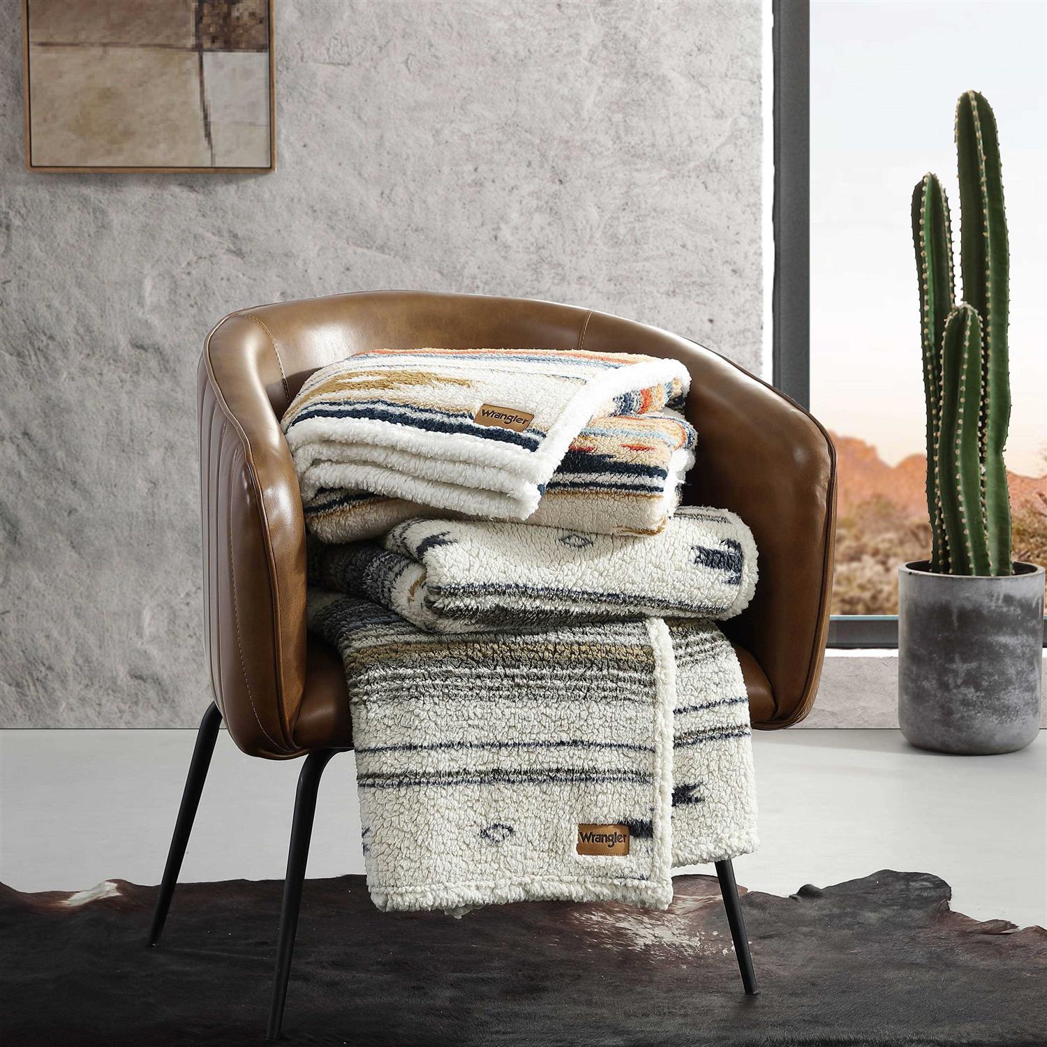 Wrangler Coyote Sands Sherpa 60×50 Throw Blanket