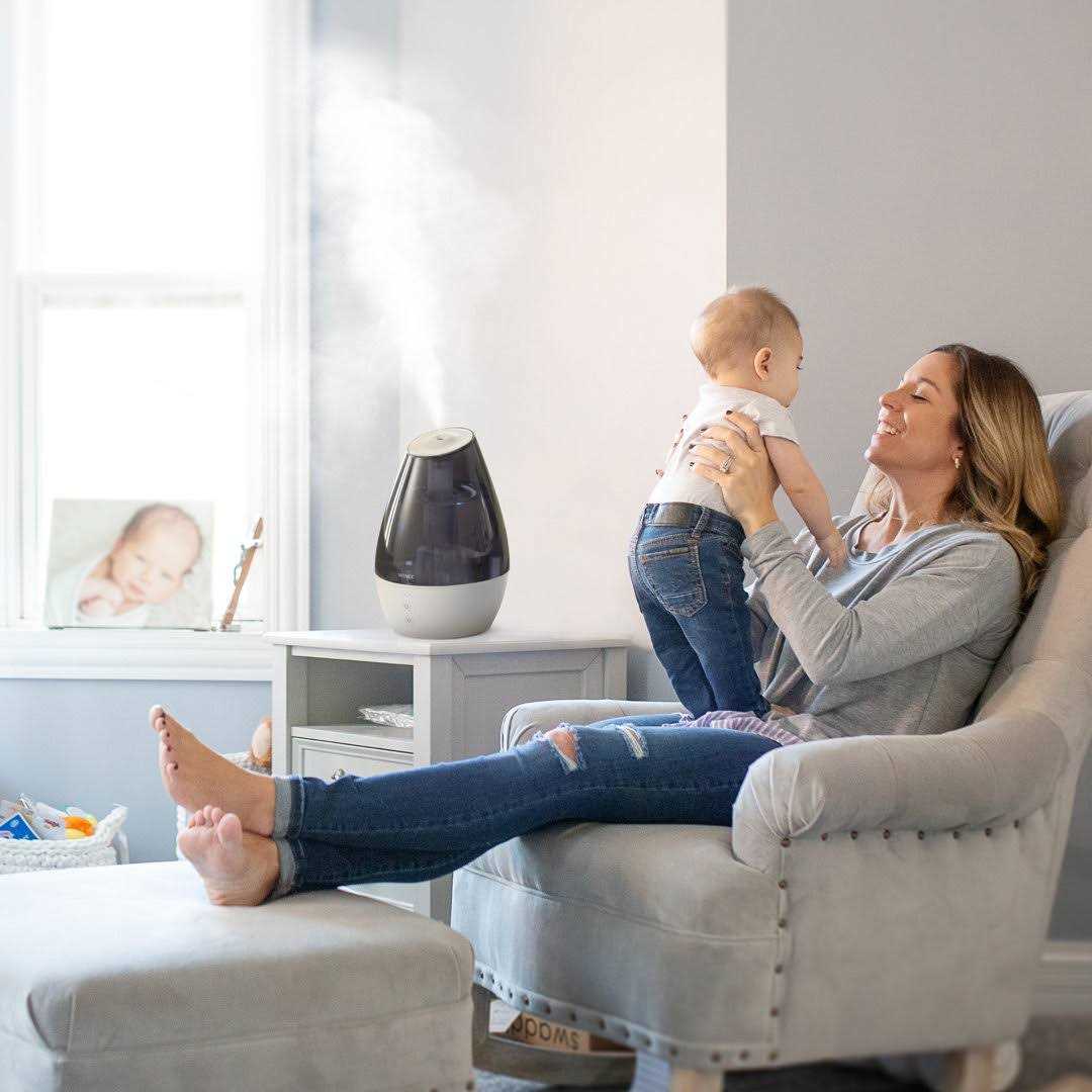 Winix 1 Gallon Ultrasonic Humidifier with Aromatherapy L100