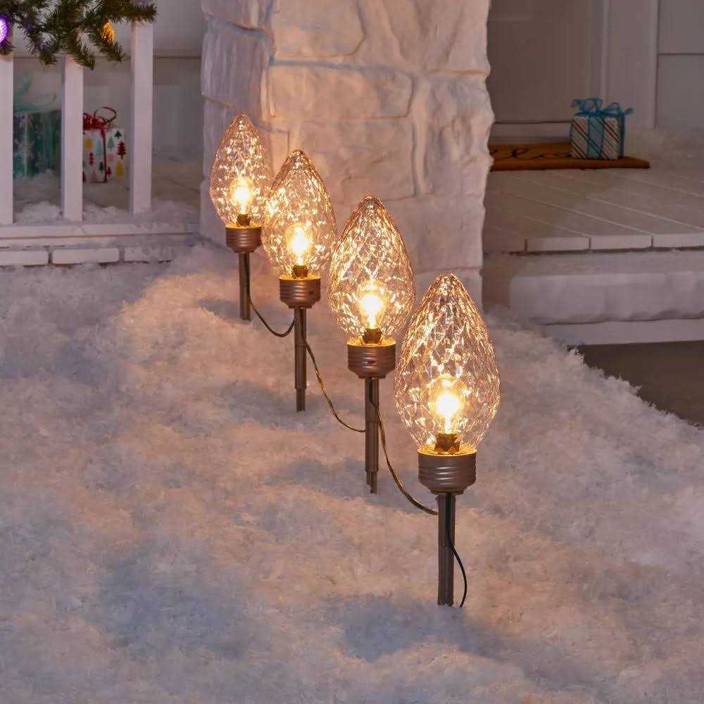 Wondershop 4pc Faceted C9 Big Bulb Christmas Pathway Light