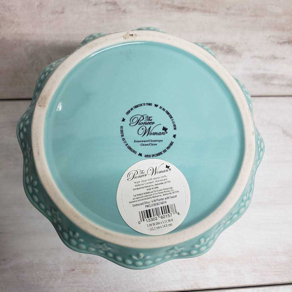 The Pioneer Woman Embossed Daisy Teal Planter