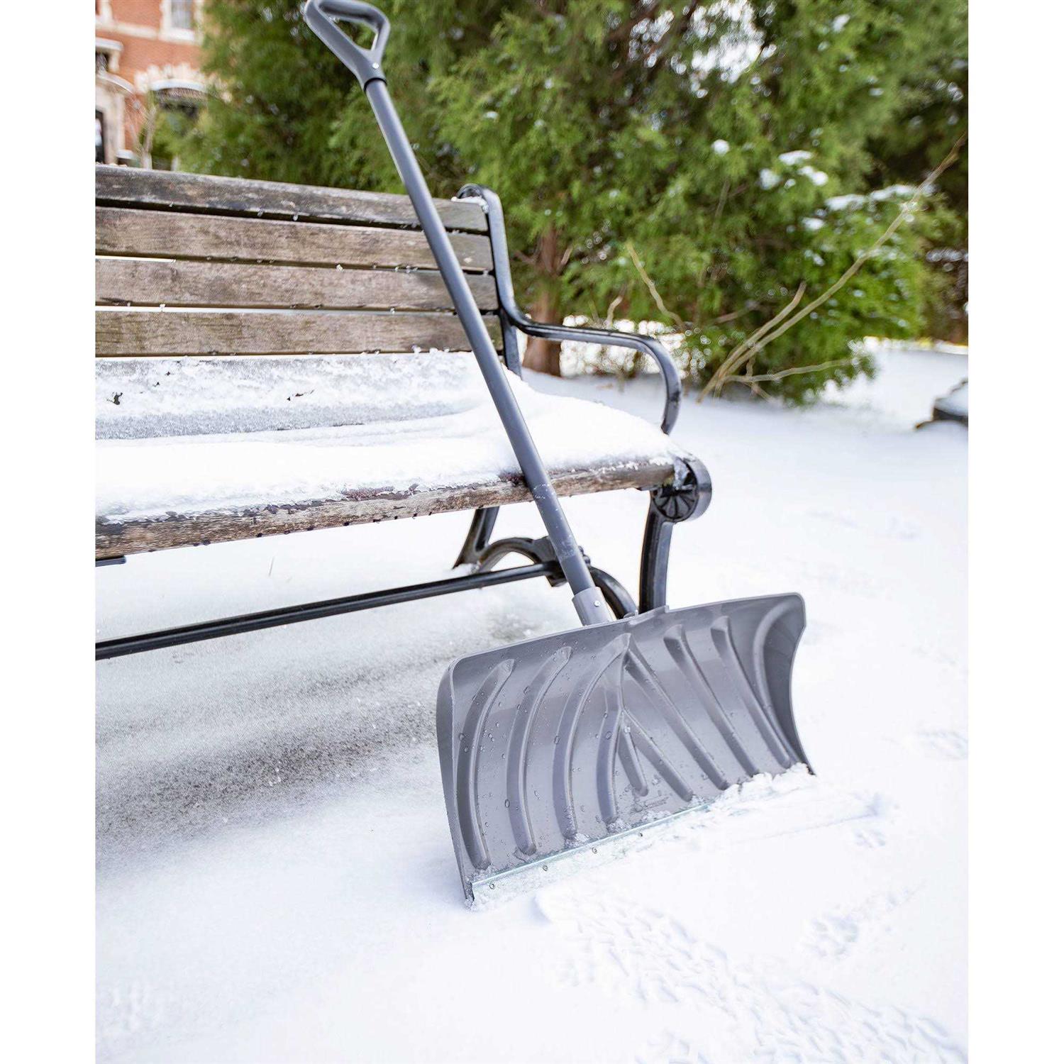 Suncast Deluxe Poly Snow Pusher