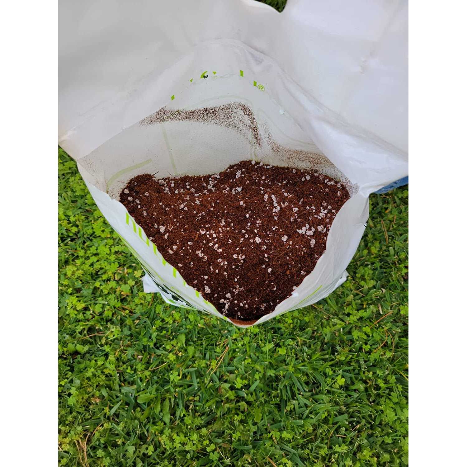 Coco Coir Perlite Mix Premium Pure Blend 70/30 RHP Certified Pre Buffered 9 Quarts /10 Liter / 2.6 Gallon Organic Coconut Coir Fiber Indoor Outdoor