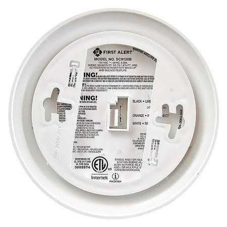 BRK First Alert SC9120B Smoke & Carbon Monoxide Alarm