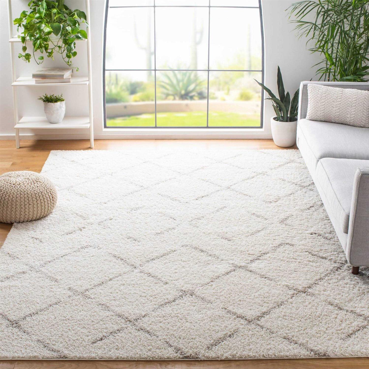 Angelka Geometric Ivory/Beige Area Rug Wrought Studio Rug