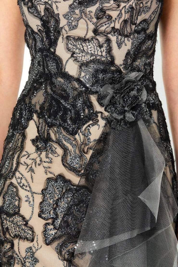 220943 Sleeveless V-Neck Dress