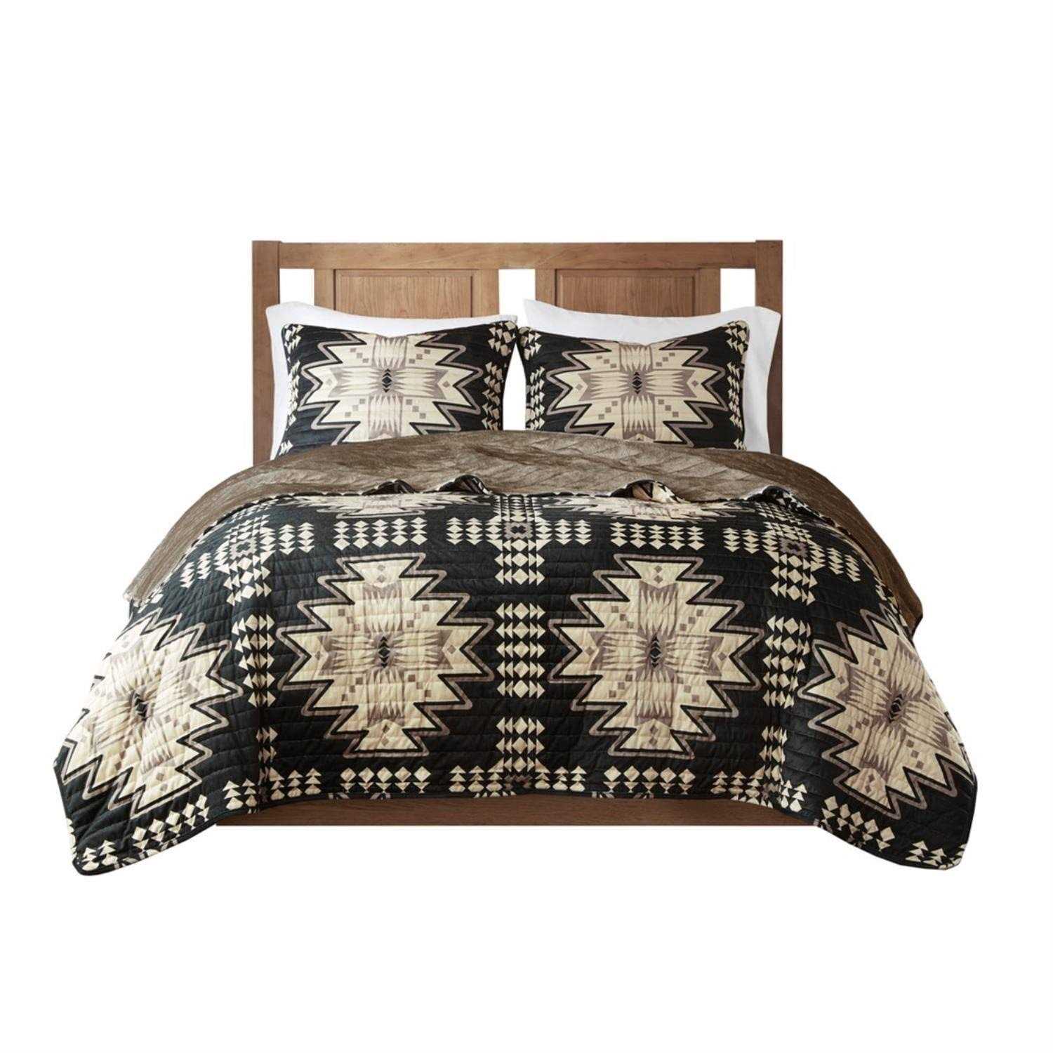 Woolrich Sierra Oversized Print Plush Quilt Set