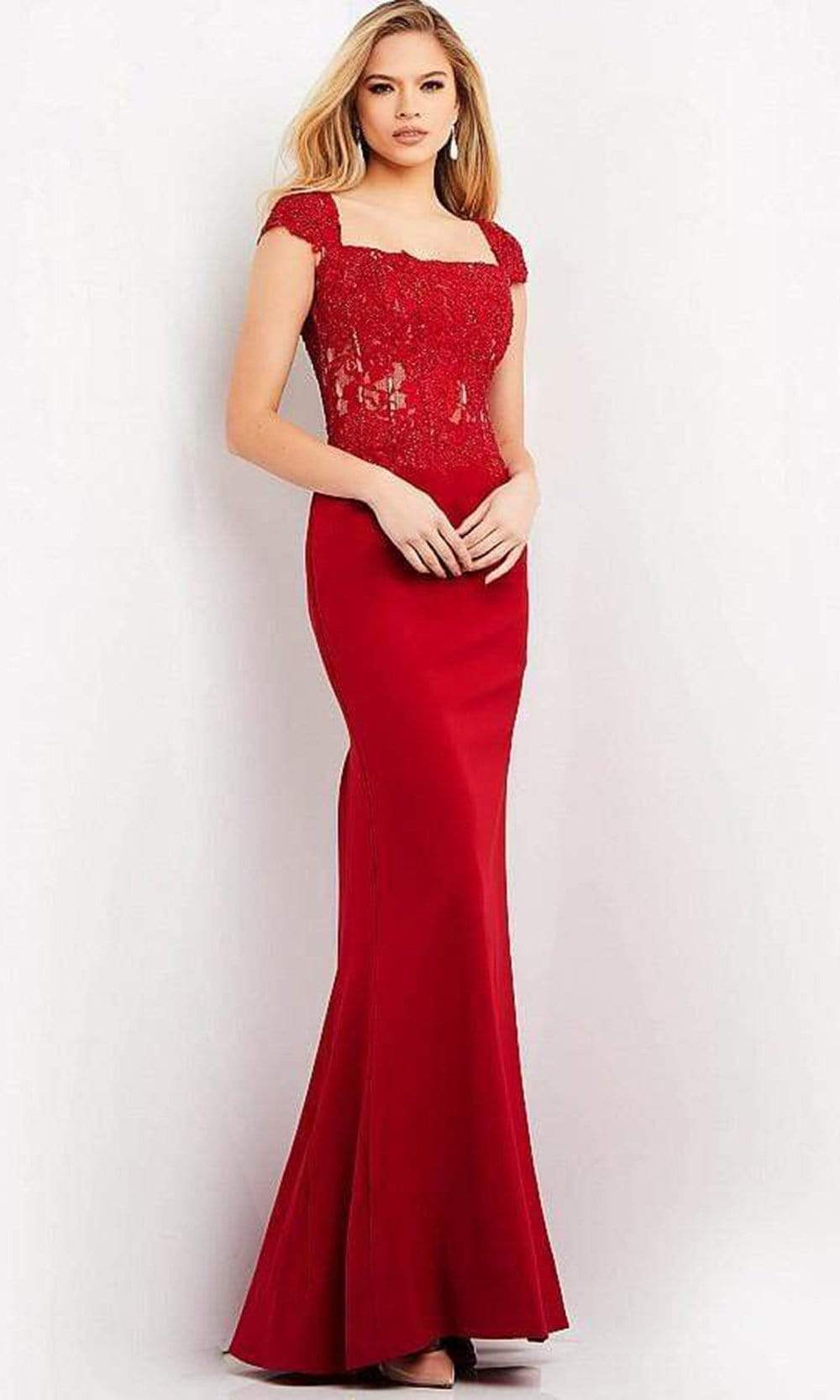 06825 Square Neck Lace Sheath Evening Gown
