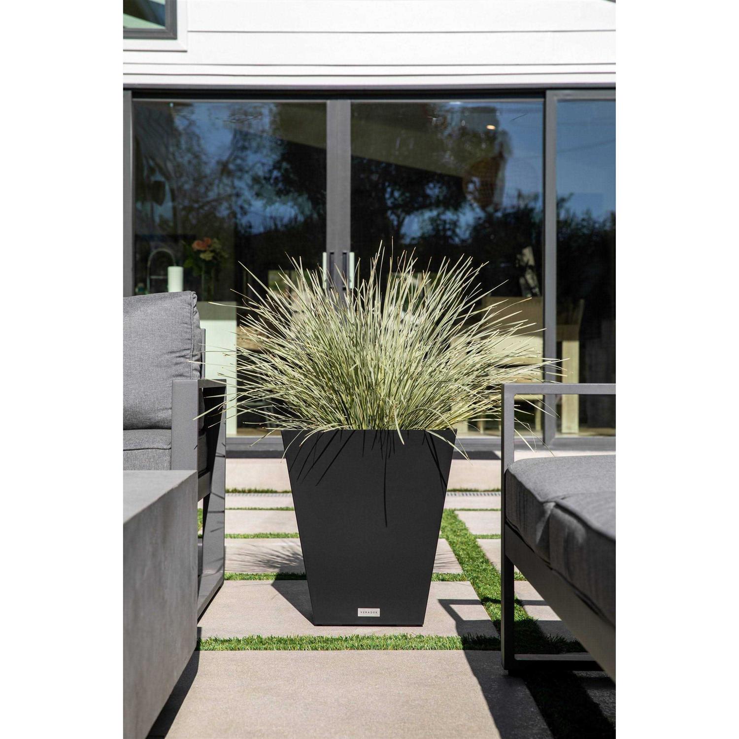Veradek Nobleton Planter