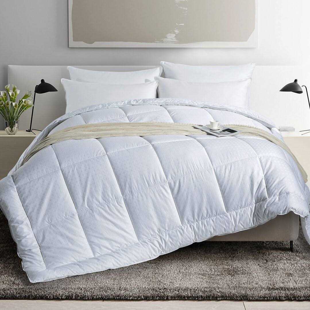 Wayfair Sleep™ All Season Down Alternative Comforter