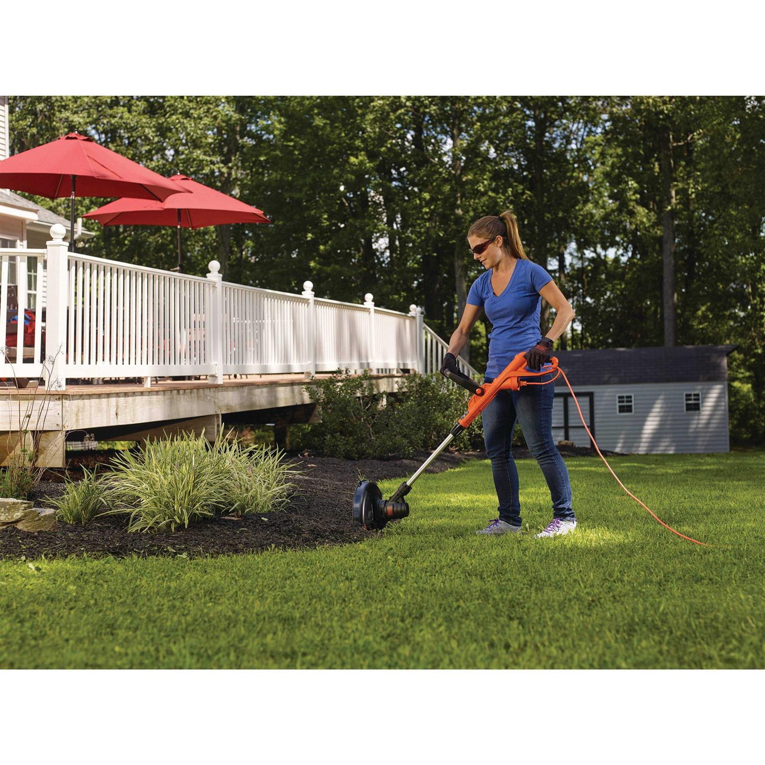Black Decker ST8600 5.0 Amp String Trimmer