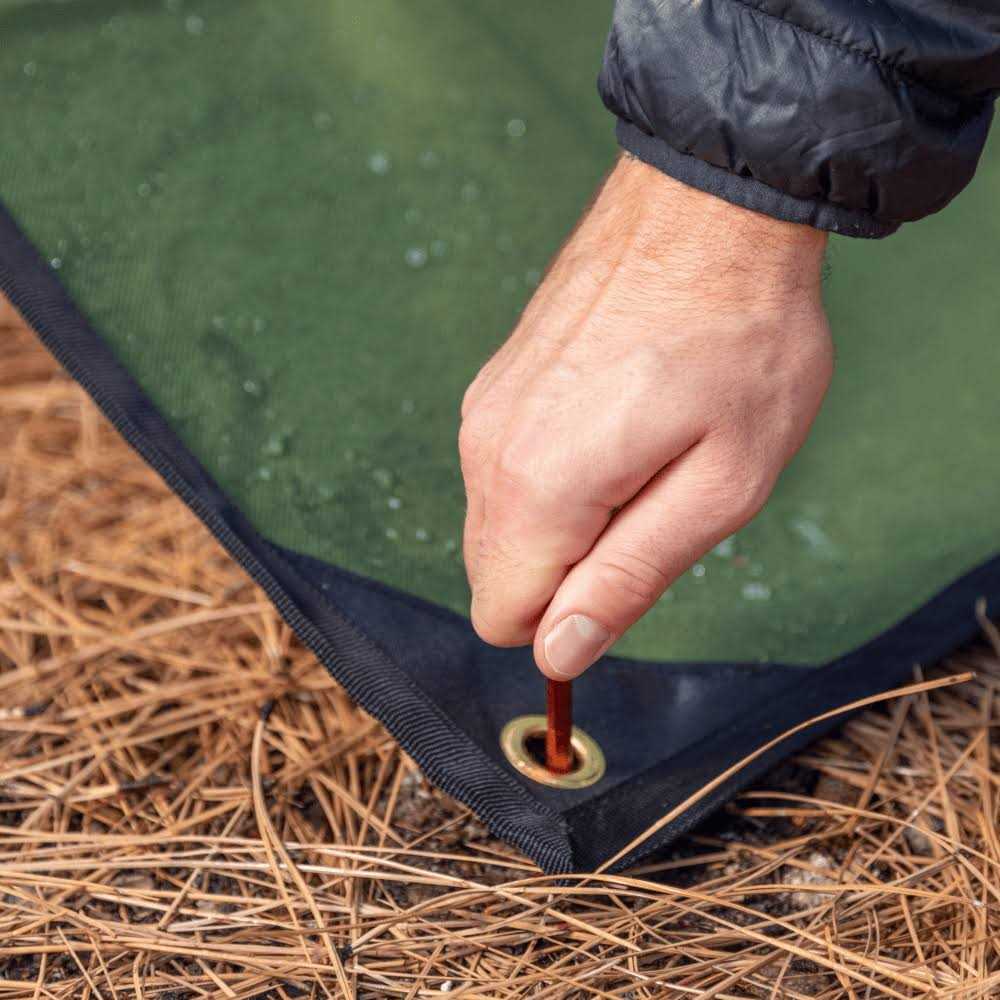 Arcturus XL Survival Tarp Insulated Reflective Thermal Camping Tarp