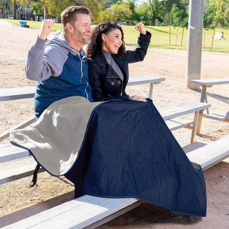 Brawntide Large Outdoor Waterproof Blanket Quilted Extra Thick Fleece