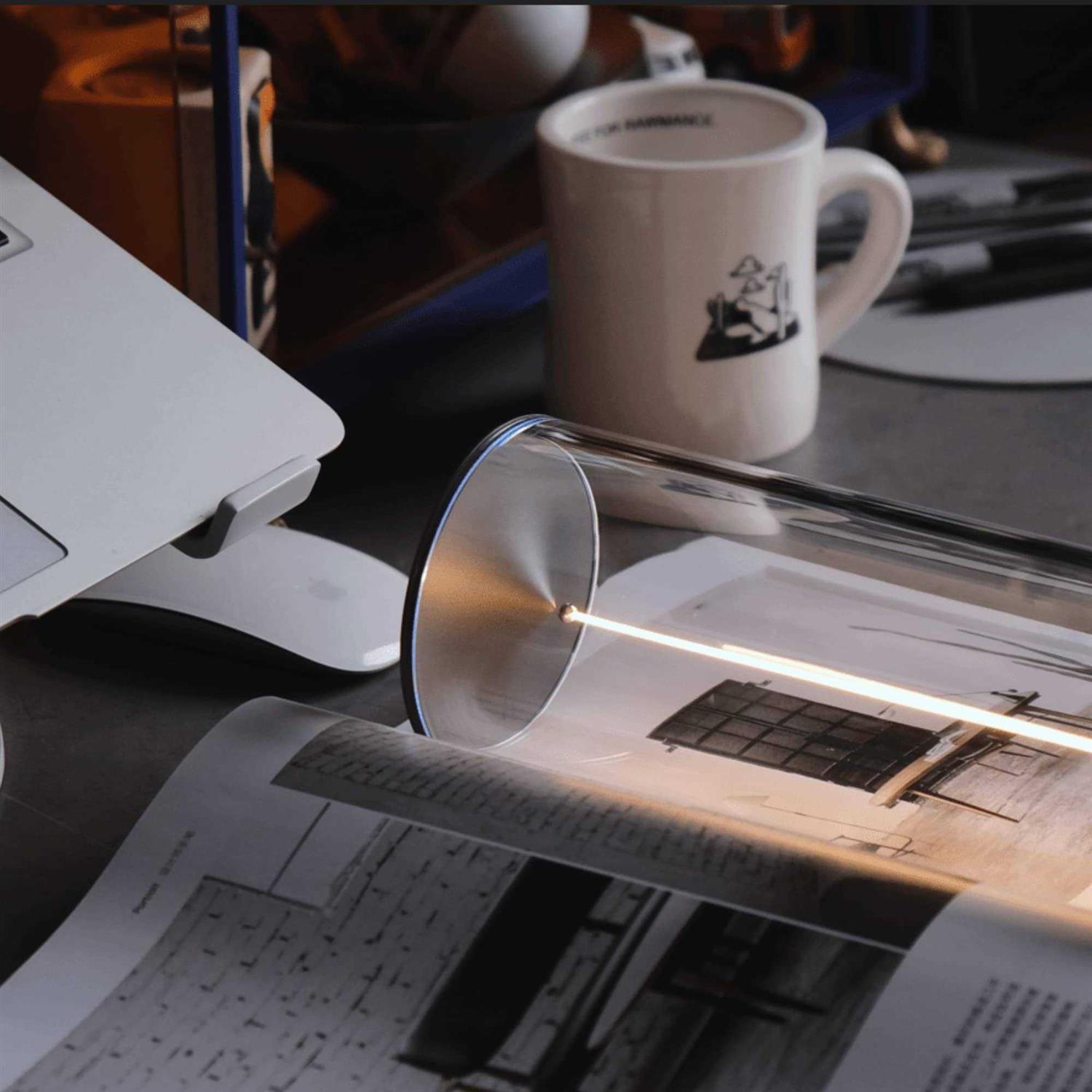 AUGE LIGHT Designed Minimalist Table Lamp Bedside Cordless Desk Lamp Rechargeable Modern Nightstand Lights with 3 Levels Touch Dimmable for Office