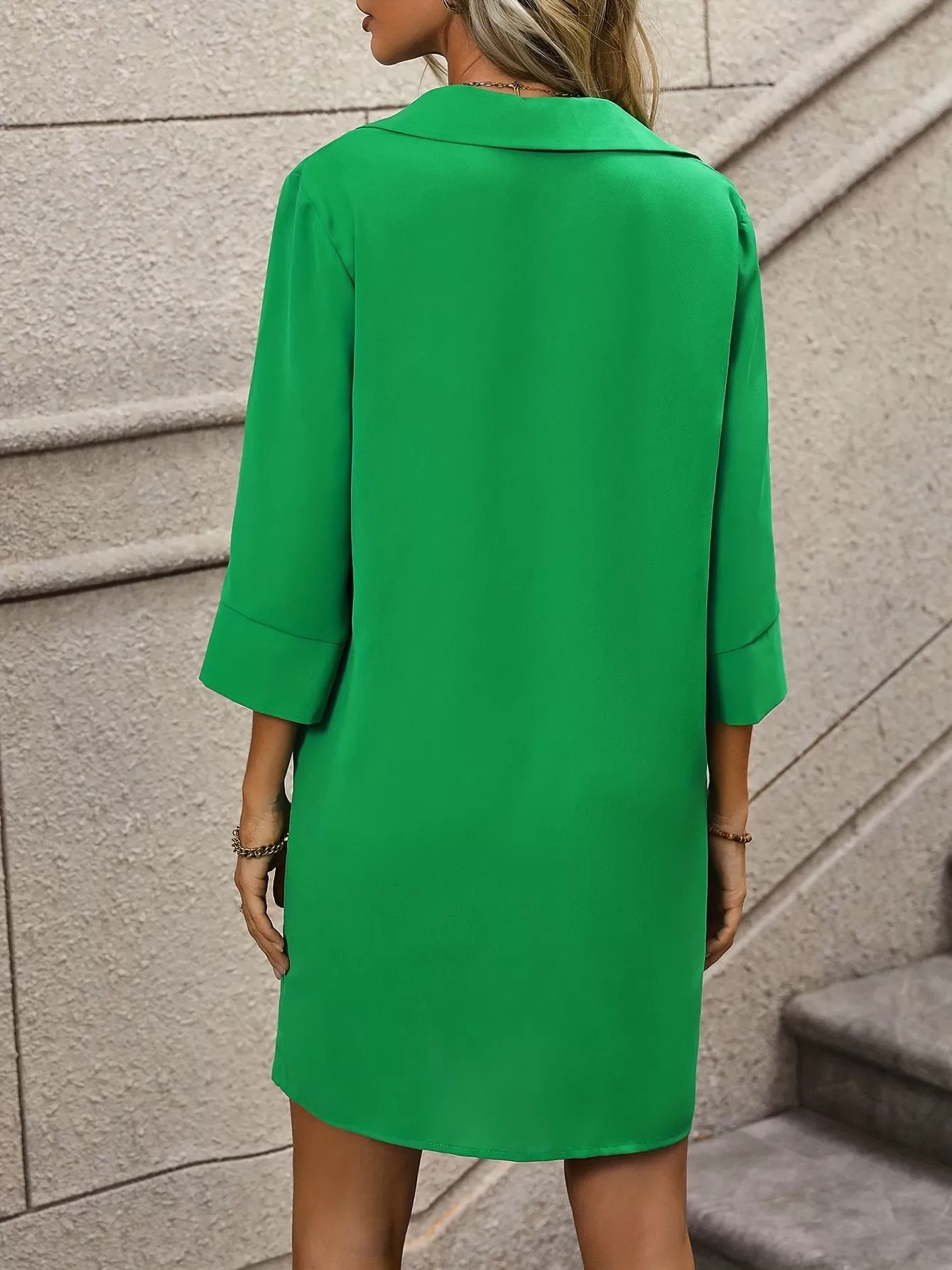 Green Lapel Button Shift Dress – Minimalist Everyday Look