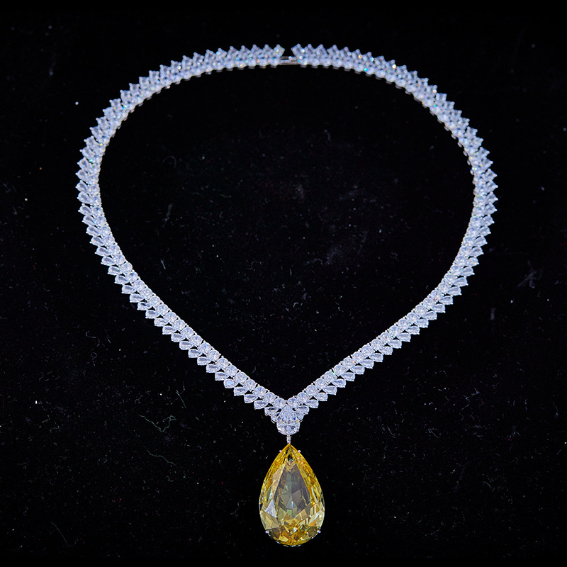 105ct Pear-Cut Yellow Diamond Teardrop Zircon Statement Necklace