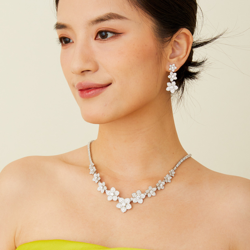 Wildflower Wonder Gold-Plated Layered Petal Necklace