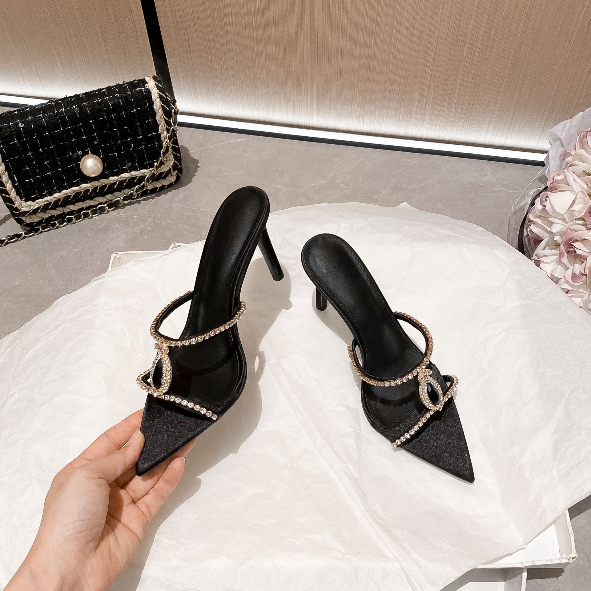 Summer new niche rhinestone sandals for women with stiletto high heels and skirts, fairy-style flip flops