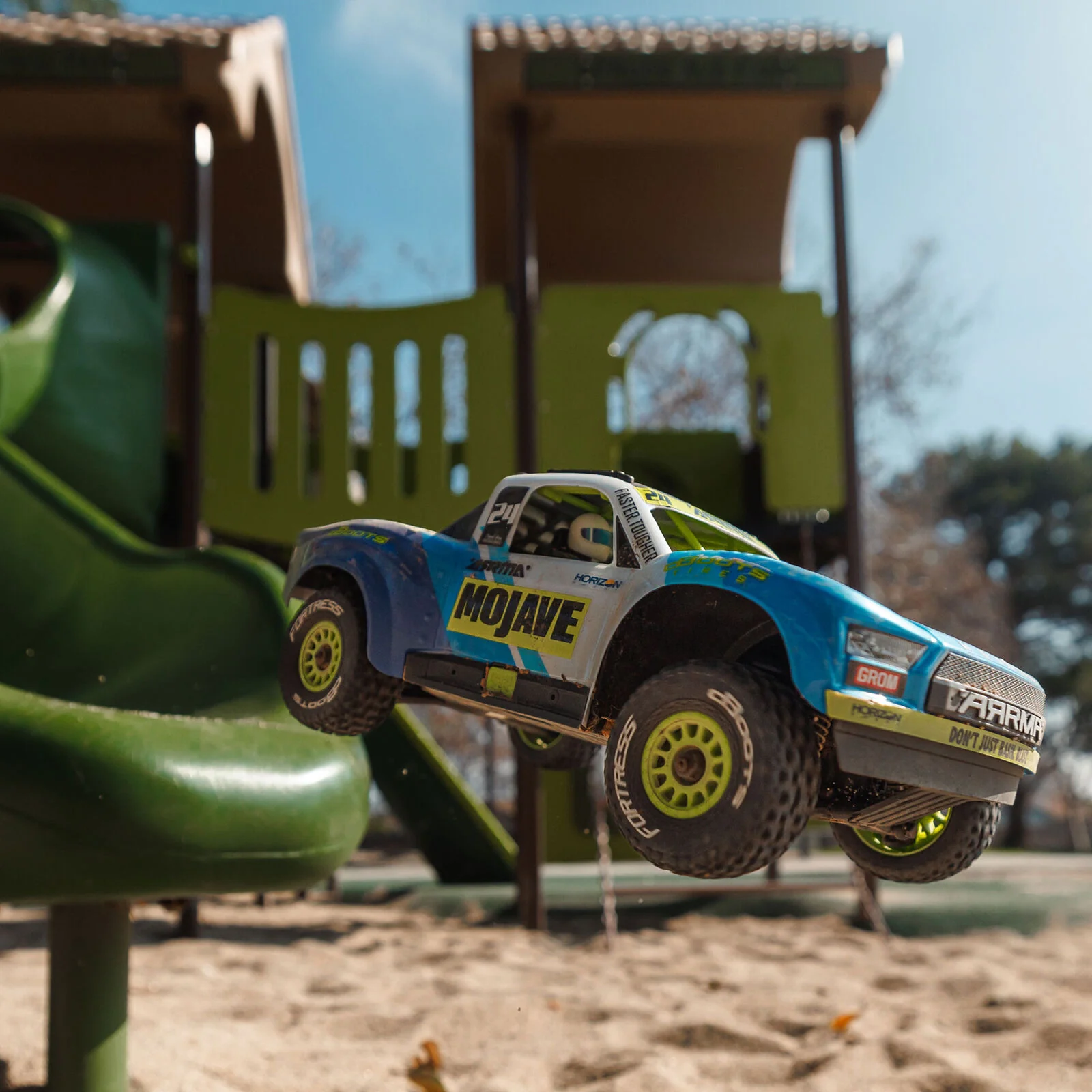 ARRMA Movaje Grom Mega 380 Brushed 4X4 Small Scale Desert Truck RTR with Battery & Charger, Blue/White